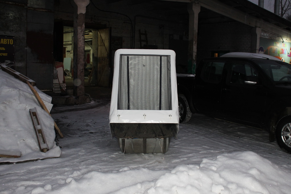 Тент-кабина на сани-волокуши для снегохода в Томске